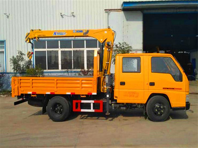 徐工6.3吨随车吊哪里买？——油罐车等专用汽车选购指南