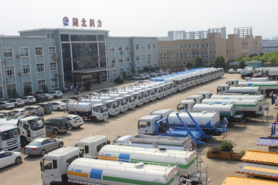 湖北润力专用汽车驻乌鲁木齐办事处 以冷链力量，助力阿勒泰地区美丽乡村建设